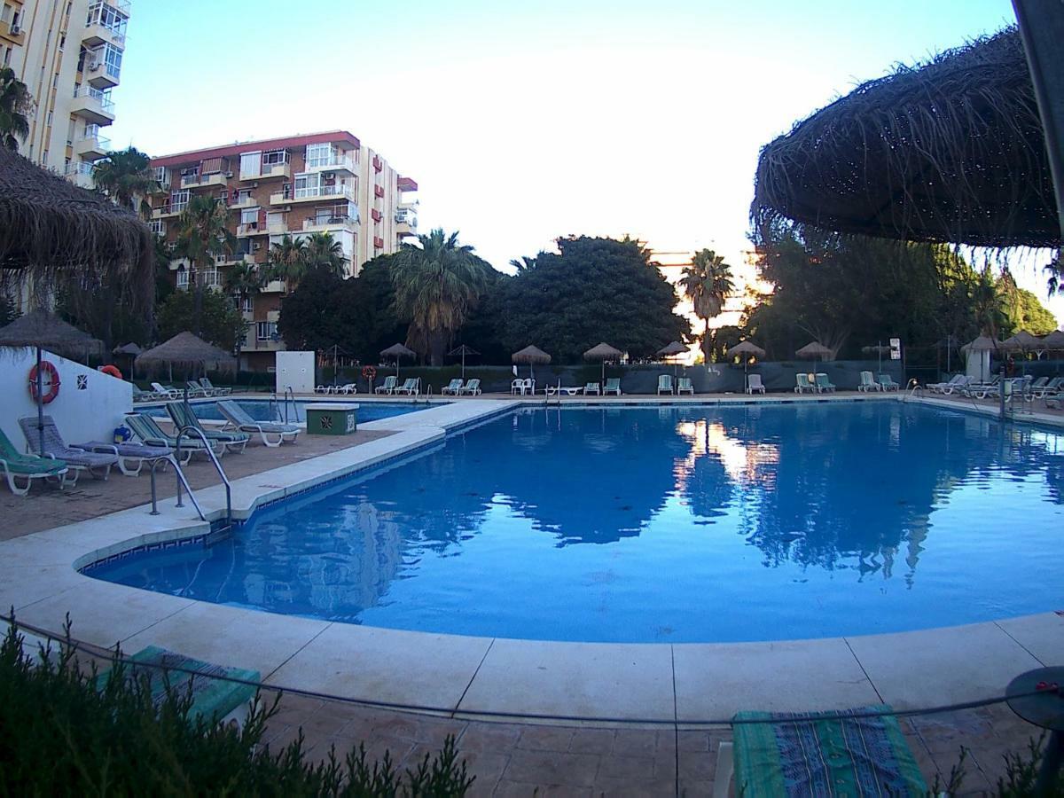 Aguila 110 Apartment Benalmádena Exterior photo